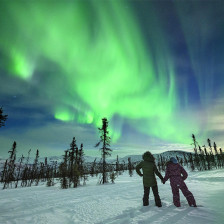 Admirando las luces del norte en Fairbanks, Alaska